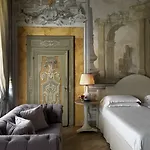 Hotel Al Palazzo Del Marchese Di Camugliano Residenza D'epoca