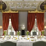 Al Palazzo Del Marchese Di Camugliano Residenza D'epoca Firenze