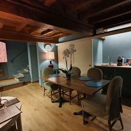 Hotel Al Palazzo Del Marchese Di Camugliano Residenza D'epoca 4*