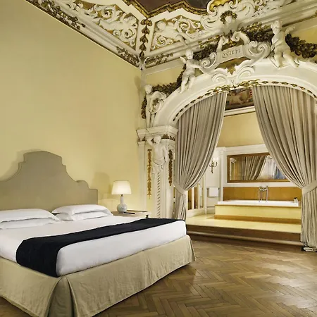 Hotel Al Palazzo Del Marchese Di Camugliano Residenza D'epoca