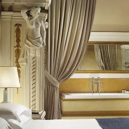 Al Palazzo Del Marchese Di Camugliano Residenza D'epoca Hotel Florence