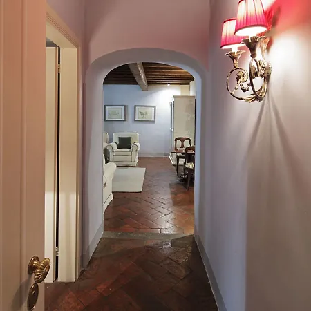Al Palazzo Del Marchese Di Camugliano Residenza D'epoca
