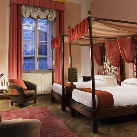 Al Palazzo Del Marchese Di Camugliano Residenza D'epoca Hotel Florencie