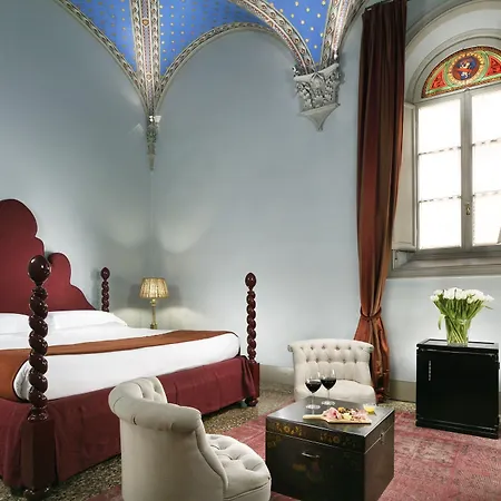 Al Palazzo Del Marchese Di Camugliano Residenza D'epoca Florence