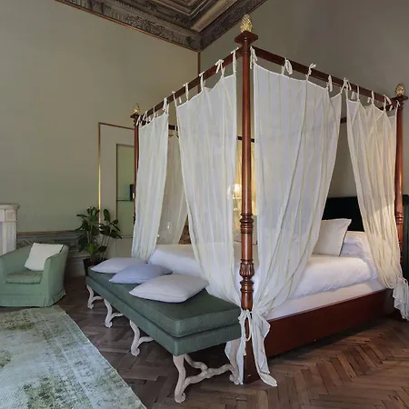 Al Palazzo Del Marchese Di Camugliano Residenza D'epoca Hotel 4*