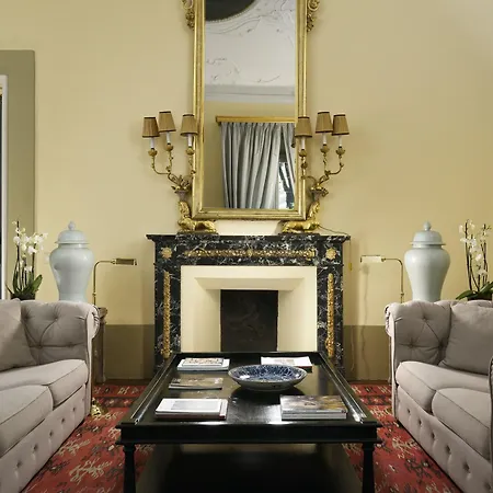 Hotel Al Palazzo Del Marchese Di Camugliano Residenza D'epoca
