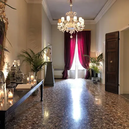 Hotel Al Palazzo Del Marchese Di Camugliano Residenza D'epoca