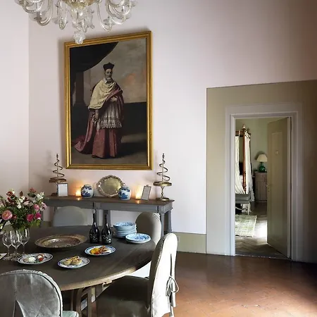 Hotel Al Palazzo Del Marchese Di Camugliano Residenza D'epoca