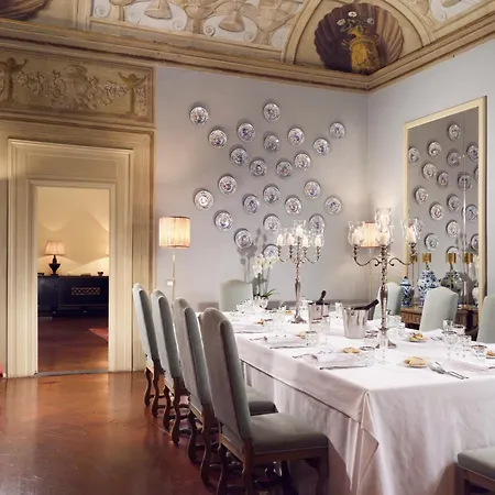 Al Palazzo Del Marchese Di Camugliano Residenza D'epoca Florence
