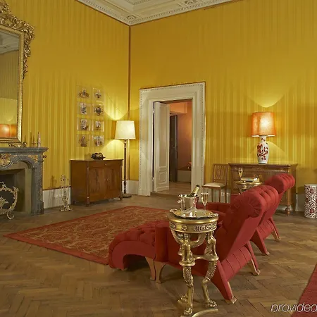 Al Palazzo Del Marchese Di Camugliano Residenza D'epoca 4*