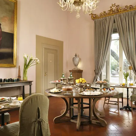 酒店 加木格里诺侯爵宫依波娜酒店 4*