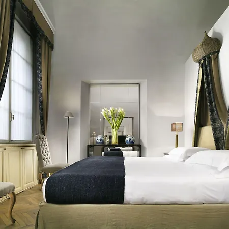 酒店 加木格里诺侯爵宫依波娜酒店 4*