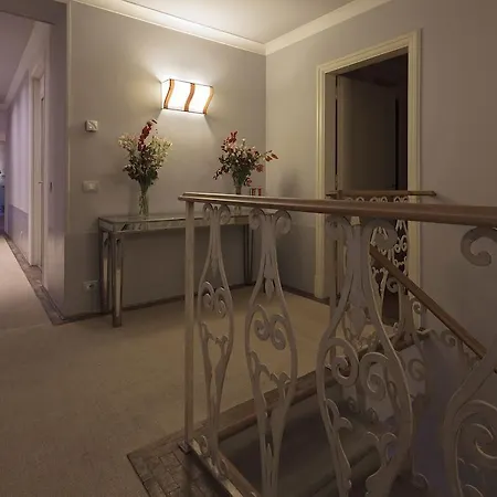 Hotel Al Palazzo Del Marchese Di Camugliano Residenza D'epoca Florence