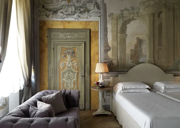 Hotel Al Palazzo Del Marchese Di Camugliano Residenza D'epoca