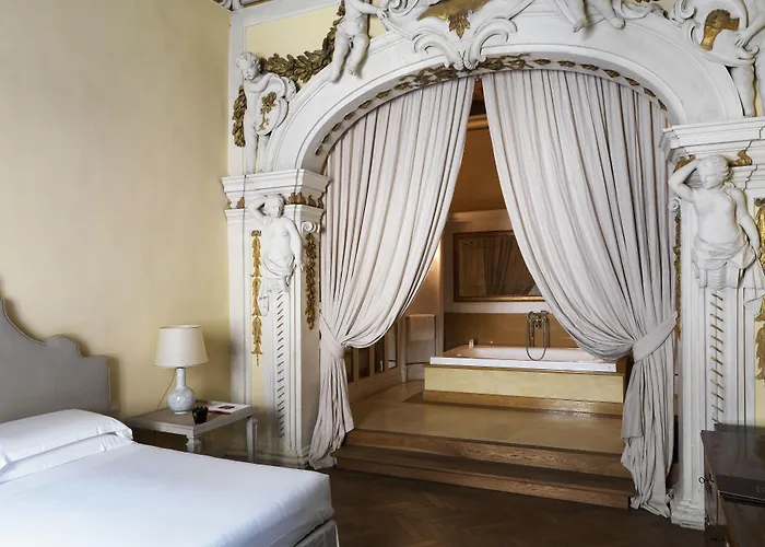 Hotel Al Palazzo Del Marchese Di Camugliano Residenza D'epoca
